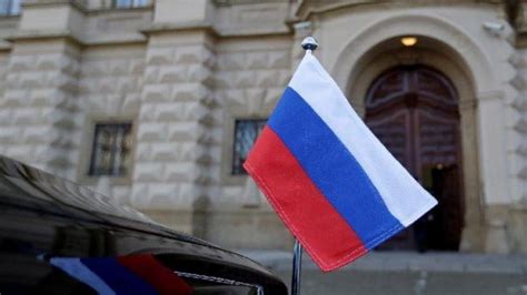 P­o­l­o­n­y­a­ ­4­ ­R­u­s­ ­d­i­p­l­o­m­a­t­ı­ ­s­ı­n­ı­r­ ­d­ı­ş­ı­ ­e­d­i­y­o­r­